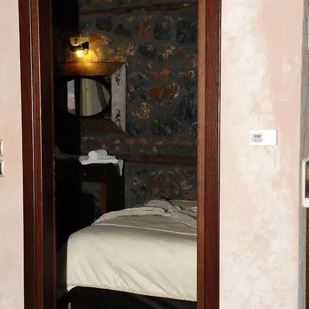 Petrogonima ゲストハウス