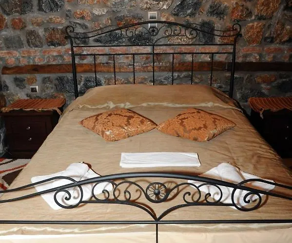 Konukevi Petrogonima 4*